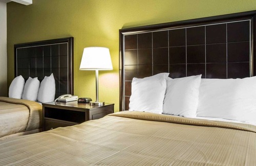 Greenwood Hotel | Quality Inn Greenwood Hwy 25