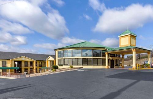 Hillsville Hotel | Quality Inn Hillsville