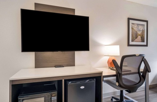 Jacksonville Hotel | Quality Inn Jacksonville near Camp Lejeune