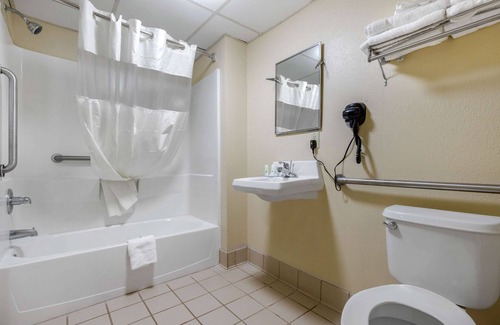Kingstree Hotel | Quality Inn Kingstree