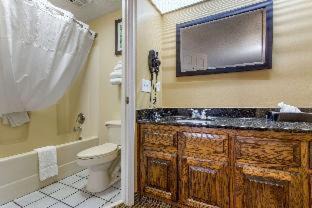 Laurinburg Hotel | Quality Inn Laurinburg