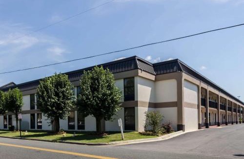 Lynchburg Hotel | Quality Inn Lynchburg near University