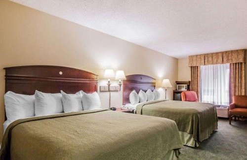 Paris Hotel | Quality Inn of Paris, TN