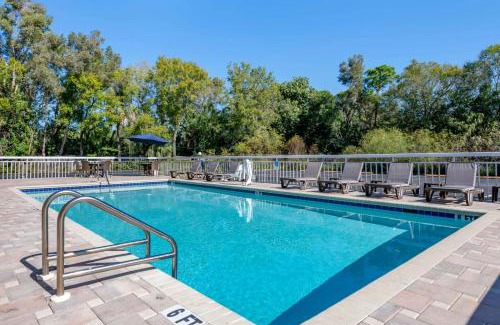 North Trail Hotel | Quality Inn Sarasota North Near Lido Key Beach