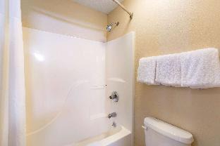 Storm Lake Hotel | Quality Inn - Storm Lake