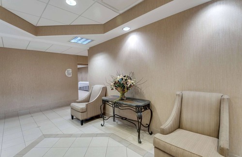 Edgewood Hotel | Quality Inn & Suites Bel Air I-95 Exit 77A