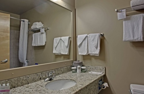 Rimbey Hotel | Quality Inn & Suites