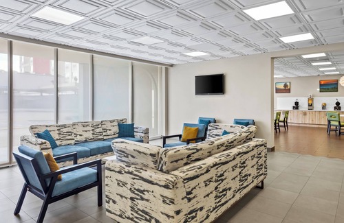 Charleston Hotel | Quality Inn & Suites Charleston - Civic Center