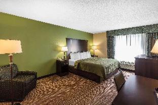 Granbury Hotel | Quality Inn & Suites - Granbury