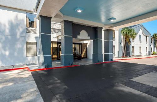 Lafayette Hotel | Quality Inn & Suites Lafayette