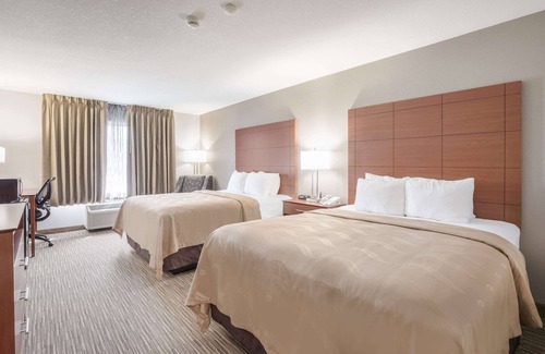 Lodi Hotel | Quality Inn & Suites Lodi I-90