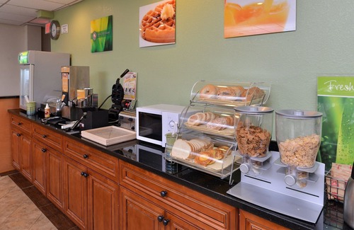 Matteson Hotel | Quality Inn & Suites Matteson near I-57
