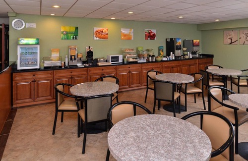 Matteson Hotel | Quality Inn & Suites Matteson near I-57