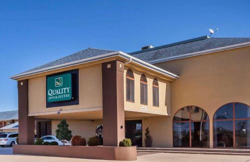 Owasso Hotel | Quality Inn & Suites Owasso US-169