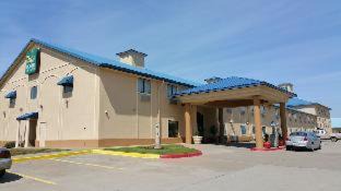 Wichita Falls Hotel | Quality Inn & Suites Wichita Falls I-44