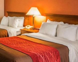 East Liverpool Hotel | Quality Inn