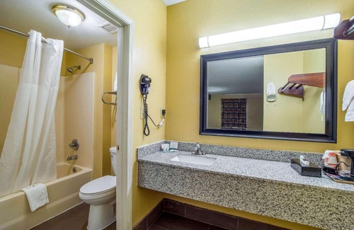 Cayce Hotel | Quality Inn West Columbia - Cayce