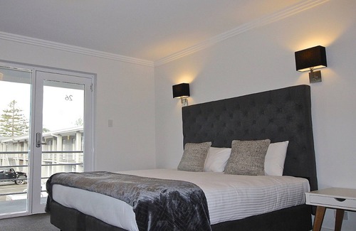 Batemans Bay Hotel | Quays Hotel