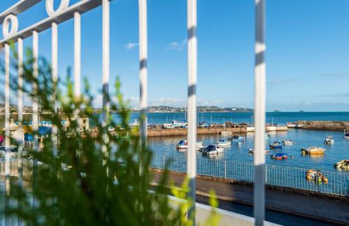 Roundham Apartment | Quayside View - Luxury Apartment on Paignton Harbour