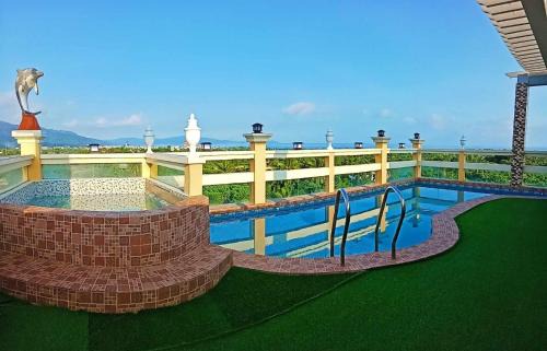 Virac Hotel | Queen Maricel Inn