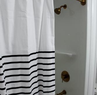 Rossmore House | Queen Suite with Private Ensuite at Fancie's PEC - Suite 1