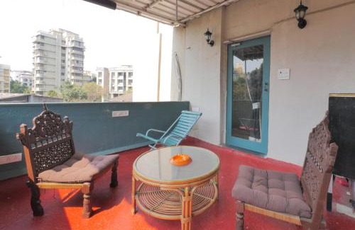 Pali Hill Apartment | Queenie - Bandra west