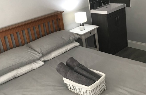 Rosyth House | Queensferry Guest House