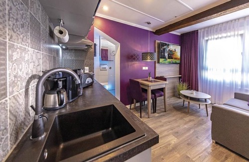 Rhens Apartment | Queensize apartment - Haus Burgenheimat