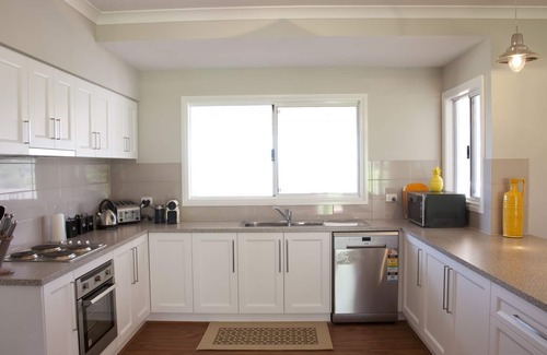 Bridgetown House | Queenslander home - with stunning views. Pet friendly!
