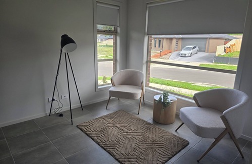 Drouin House | Queit place