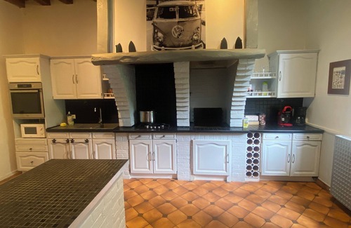Anceaumeville Cottage | Quiet 14p gite ideal for families with heated swimming pool