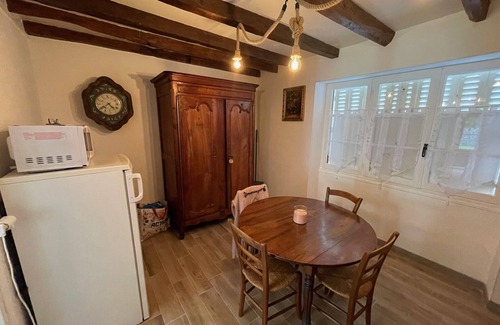 Peyrissac House | Quiet 2-bedroom country house in Peyrissac, Corrèze