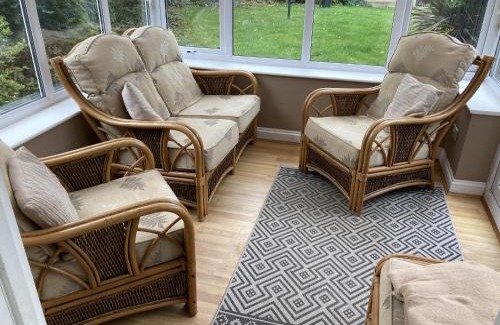 Bingham House | Quiet 3 bed semi with off street parking