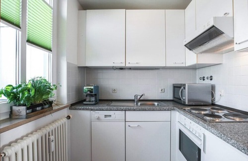 Schoenefeld Apartment | Quiet 60sqm Penthouse near BER Airport
