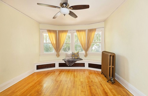 Fort Atkinson House | Quiet and Picturesque Riverfront 3bed House for Rent