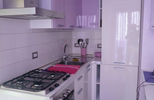 Old Town Apartment | Quiet apartment in the old town, sea view and 50m to the beach. Up to 3 people