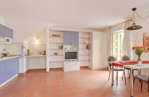 Kreptitz Apartment | quiet apartment near the beach on the ground floor with garden incl. Indoor swimming pool /sauna etc.