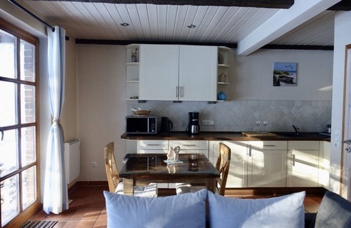 Scharbeutz Apartment | Quiet apartment on the forest