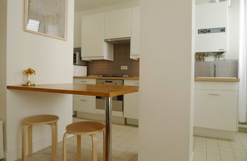 14th Arrondissement Apartment | Quiet apt, commercial street Rue Daguerre DAG