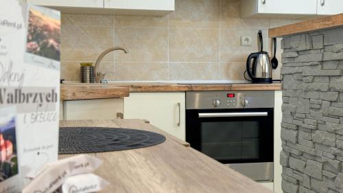 Walbrzych Apartment | Quiet Base by LibertaRent