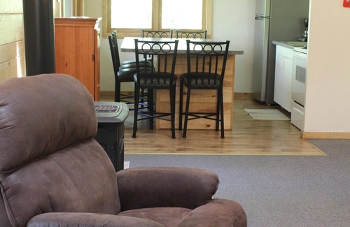 Iron River Cabin | Quiet beauty of Nature on Lake Everett; Owners since 1990; Resort community