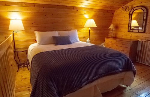 Eureka House | Quiet cabin located in NW Montana, minutes from town with easy access.