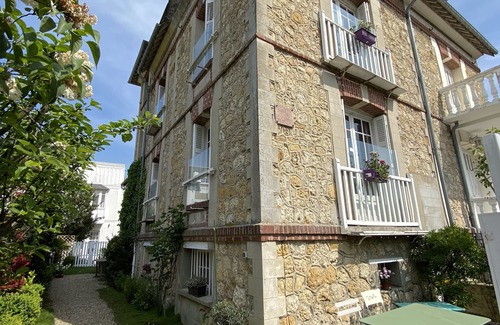 Deauville City Centre Villa | Quiet, central, playroom and garden