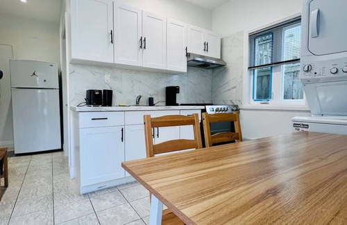 Oakridge House | Quiet Comfort Space in Cheap Price