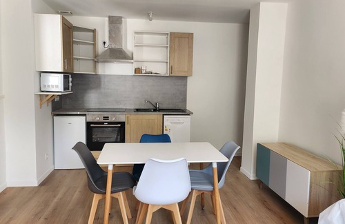 Salins-les-Bains Apartment | Quiet, comfortable apartment overlooking the fort. Close to the spa