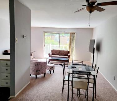 Elkins Park Apartment | Quiet, Comfortable Safe, Elkins Park-wparking