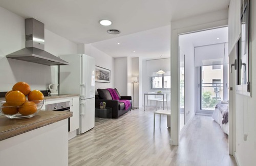 Sants-Badal Apartment | Quiet & cosy apartment up to 5