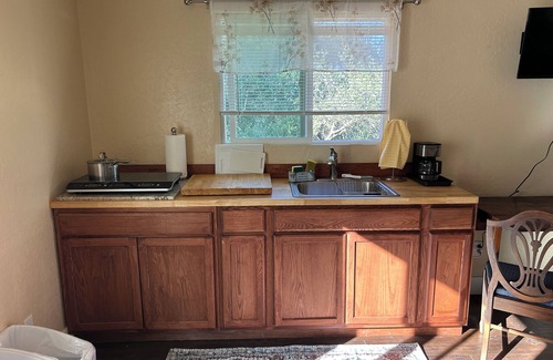 Prunedale Apartment | Quiet Country 1-bedroom apartment in Royal Oaks with beautiful views