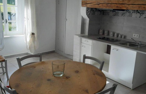 Sembadel House | Quiet country house on the edge of the forest haven of peace