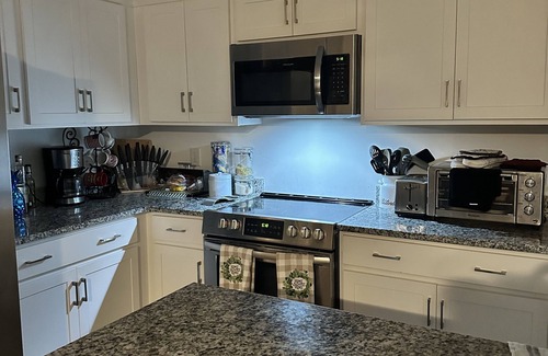 Antioch Villa | Quiet cozy 2 bedroom villa in enjoyable Nashville,